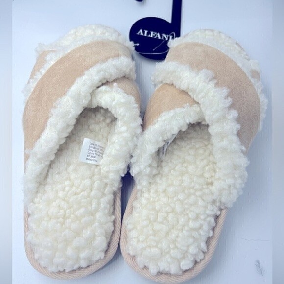 ALFANI Women's Crossband Faux Suede Sherpa Slipper Toffee Latte Small 5/6 - Picture 4 of 4